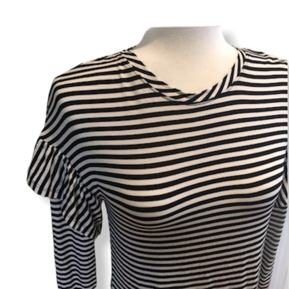 Love Fire Long Sleeve Striped Dress Black White Small NEW - Picture 4 of 7